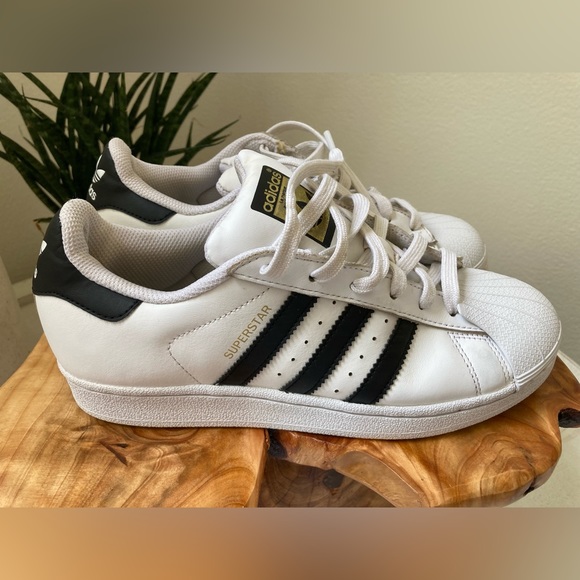 Adidas Superstar Men's 5.5 - Picture 4 of 15